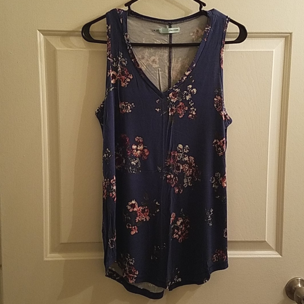 Maurices Blue with Pink Floral Fashion Vneck Tank
